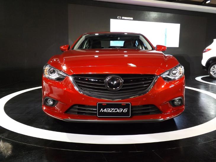 紅色 2014 Mazda 6 車頭正面